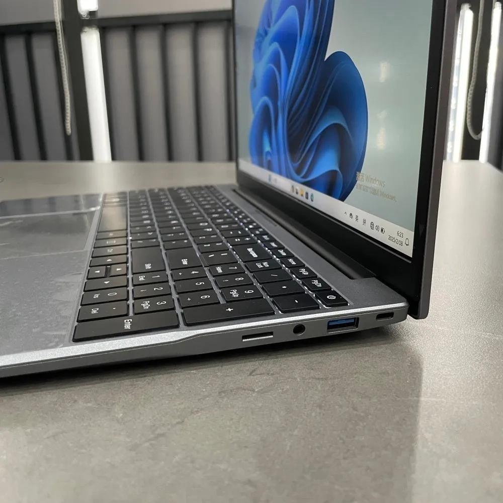 Laptop CPU: Intel N4020, RAM: 8 GB, 128, Windows 10, 2,8 GHz14,0 pollici SSD, We