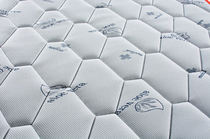 Viscoelastic SPACE Mattress, medium-firm with breathable 3D fabric, ideal for better sleep and posture support