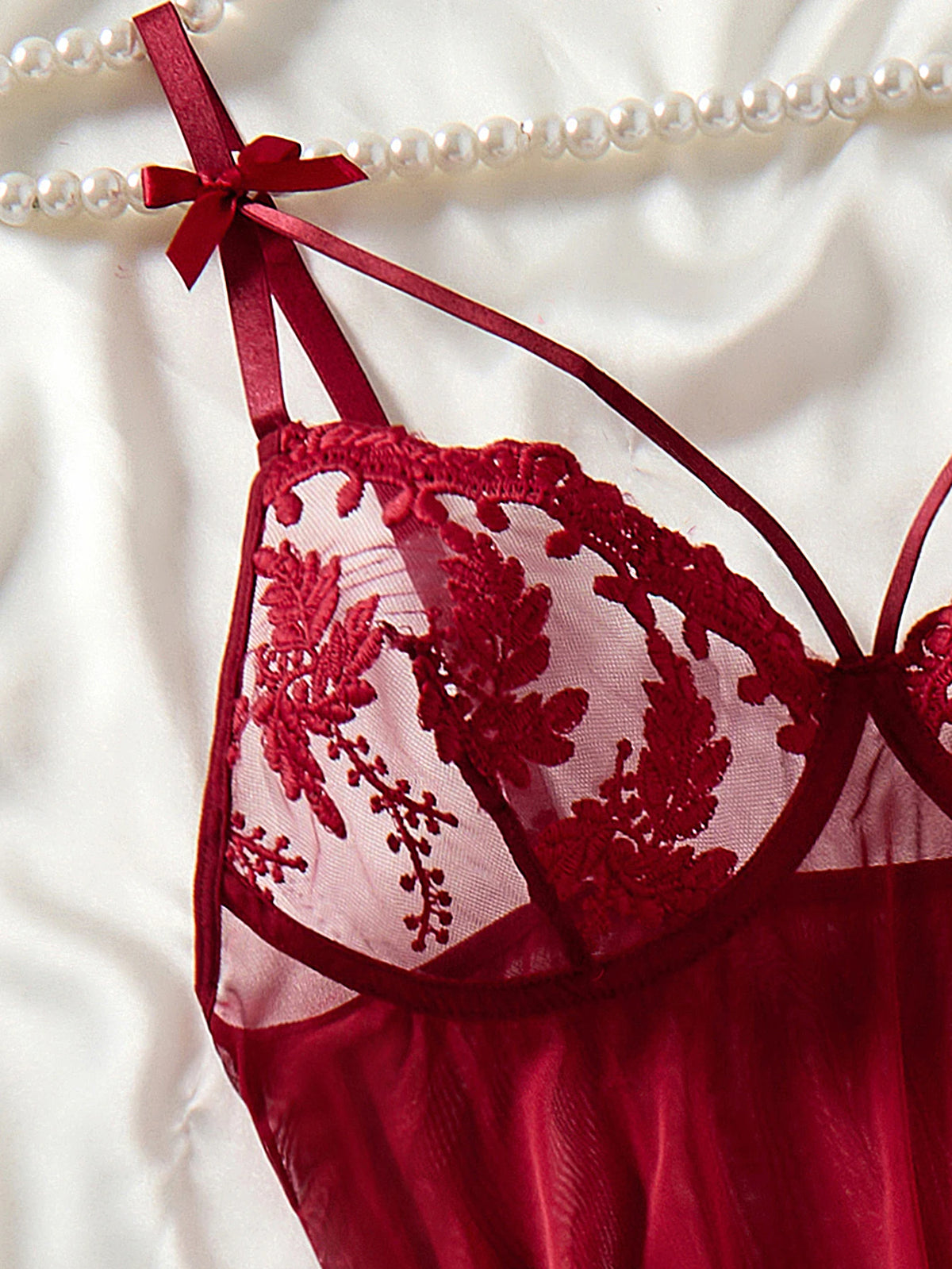 Camicia da Notte Semitrasparente Rosso Vino con Ricamo a Spiga e Fiocco. TK