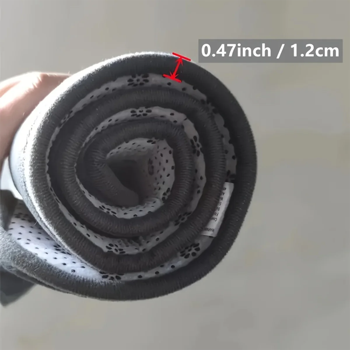 Thickened special-shaped bathroom absorbent floor mat flannel toilet mat shower room non-slip and dirt-resistant foot mat